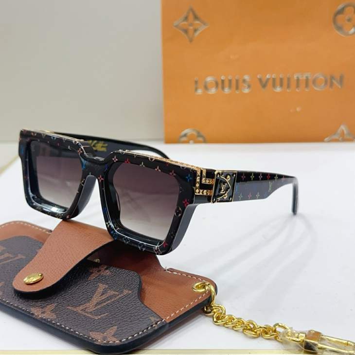 Picture of Louis Vuitton Sunglasses _SKUfw76407009fw